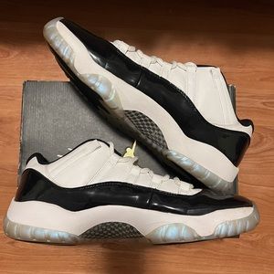 Jordan 11s Concord Lows